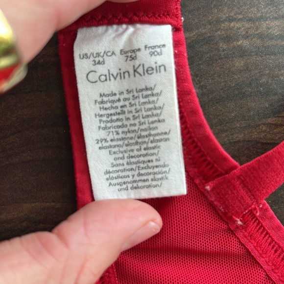 Bra - Picture 3 of 6